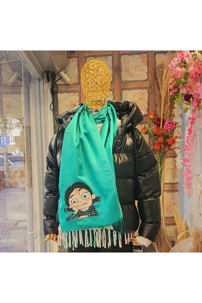 Yeşil Şalda Bir Yaramaz Kız