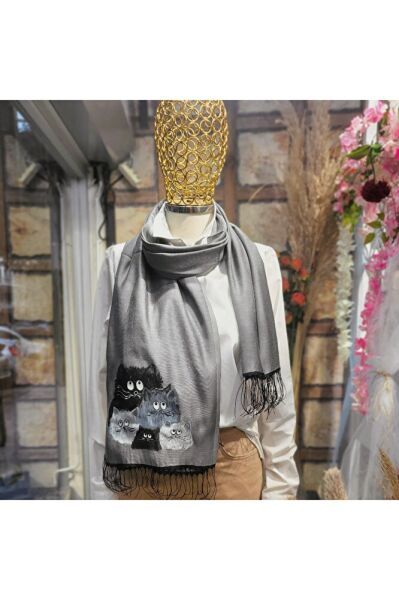 Şapşik Kediler Ailesi