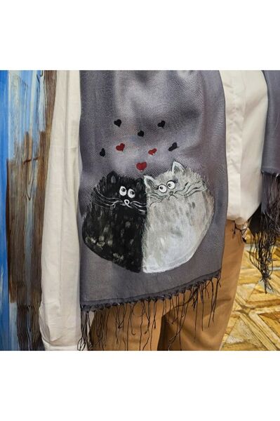 Şapşik Kedilerin Ilk Aşkı