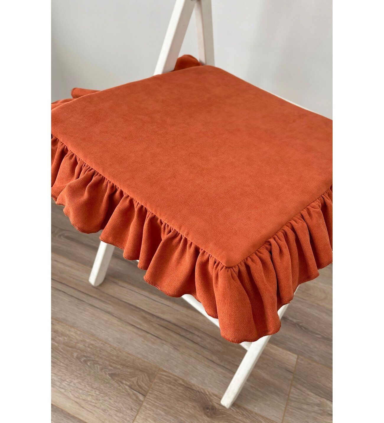 Fırfırlı Tarçın Iskandinav Sandalye Minderi