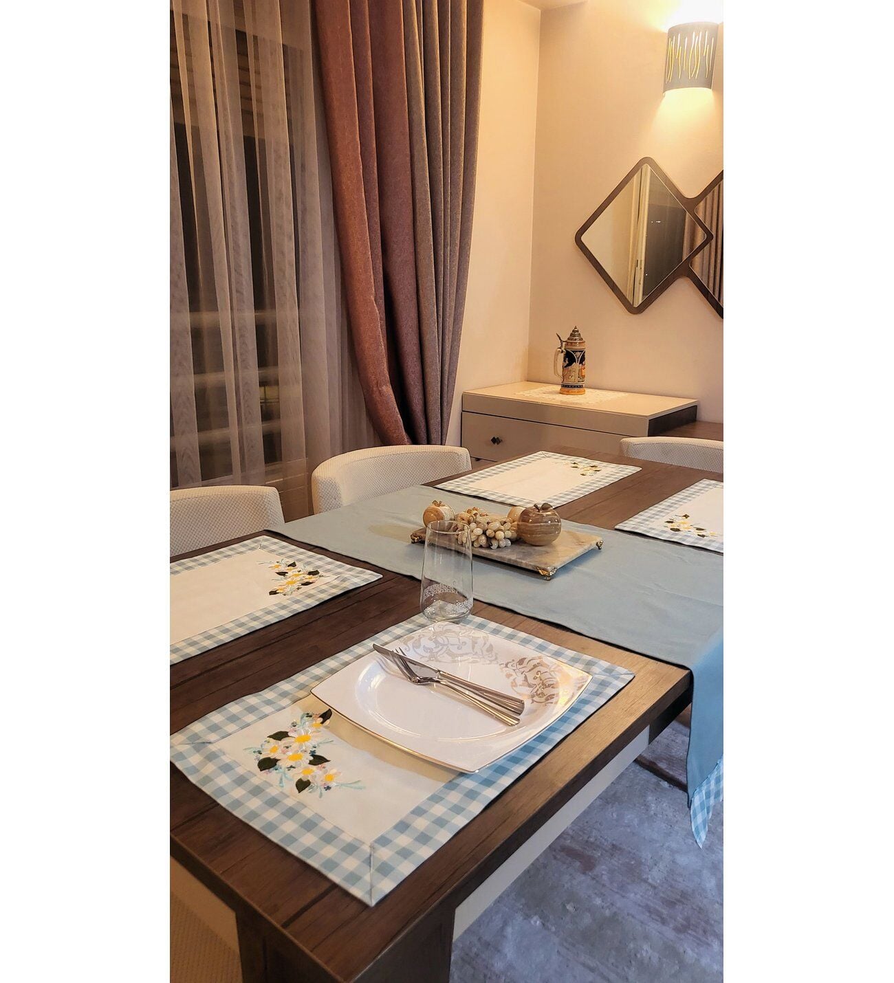 Papatya Nakişli 4 Ki·şi·li·kameri·kan Servi·s & Runner Set
