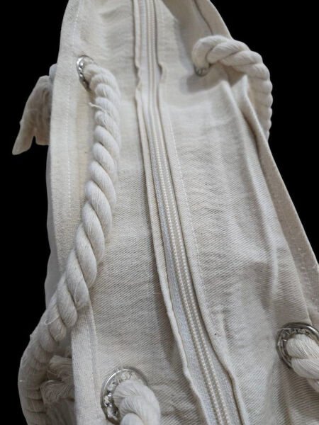 BIR KADIN  NAKIŞLI BEZ ÇANTA