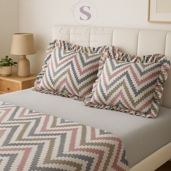 CHEVRON DESENLİ  Fırfırlı % 100 Pamuk Çift Kişilik Nevresim Takımı