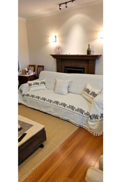 Mor Kanaviçe Işlemeli Çekyat Koltuk Örtüsü 350 x 180 Buldan Işi ( 2 Kırlent HEDİYELİ)BATTAL BOY K