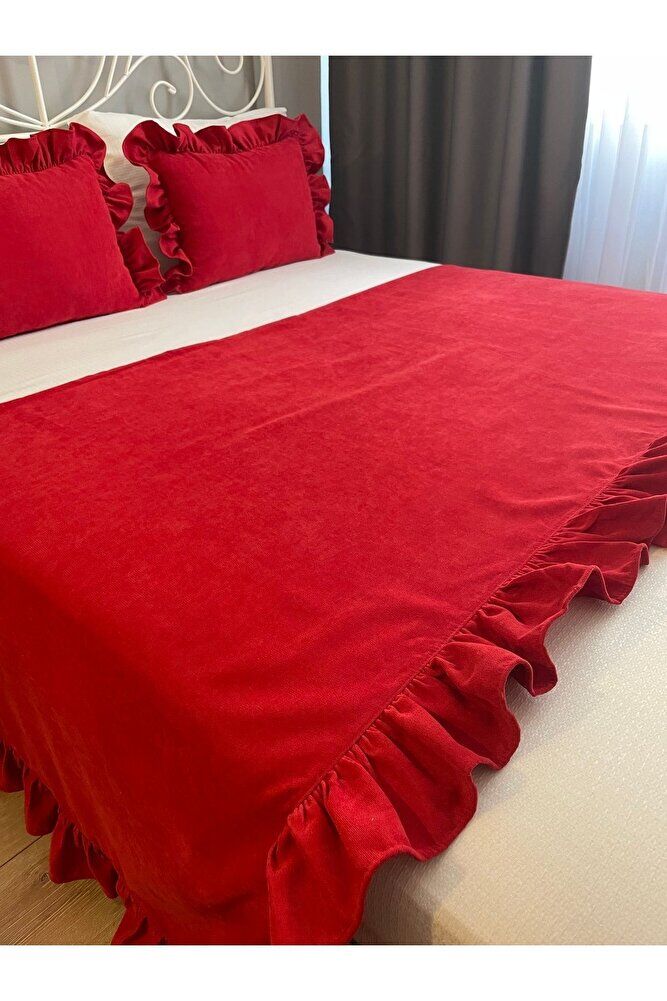 Kırmızı Fırfırlı Yatak Runner 2 Li Kırlent Seti Yatak Şalı Yatak Örtüsü Set Çift Kişilik