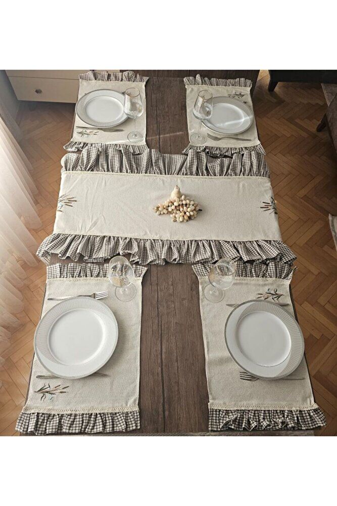 Reeds  Nakışlı, Fırfırlı, Buldan Keten Runner