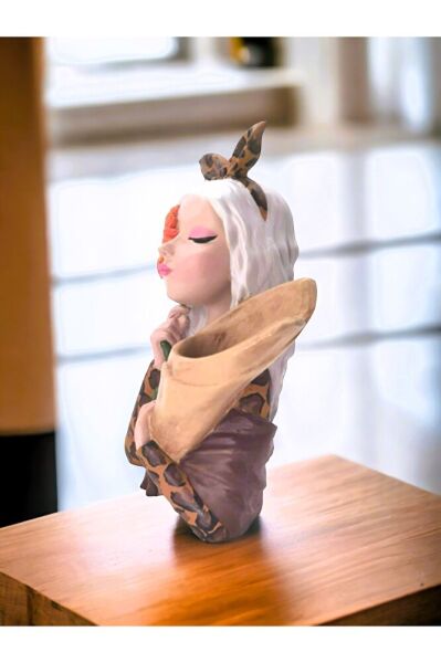 Ayçiçekli Buketli Kız Heykeli LEOPAR