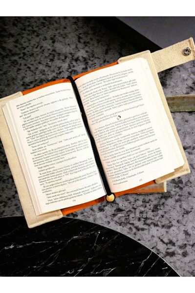 EL YAPIMI ŞEMSİYELİ Kiz Nakişli Kitap Kilifi