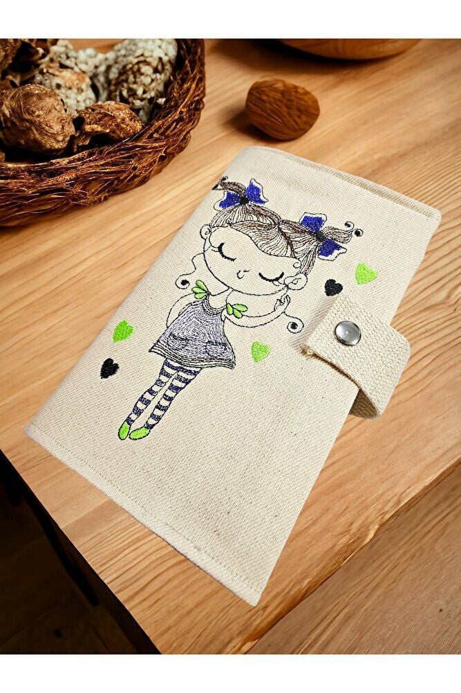 EL YAPIMI AŞIK Kiz Nakişli Kitap Kilifi