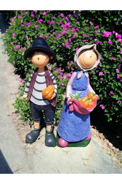 Kabak Tutan Kadın Adam Çiftçi Aile Heykeli  Mavi