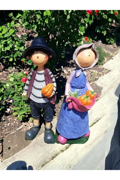 Kabak Tutan Kadın Adam Çiftçi Aile Heykeli  Mavi