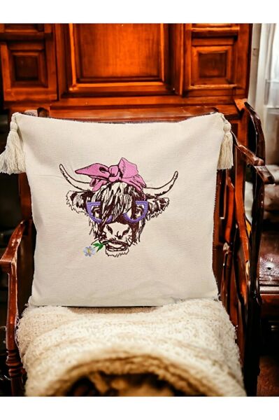 Kurdelali Cool Öküzcük Nakiş İşlemeli Yastik Kilifi & Kirlent