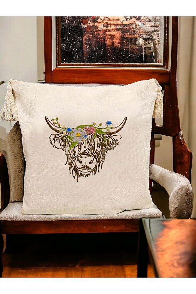 Çiçekli Öküzcük Nakiş İşlemeli Yastik Kilifi & Kirlent