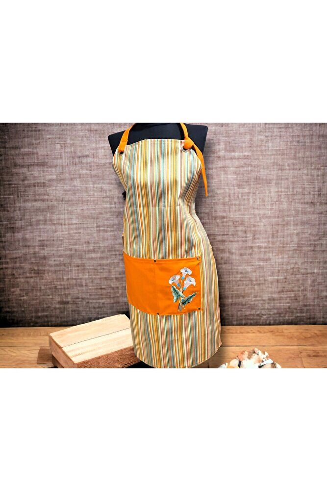 Zambak Nakişli Önlük
