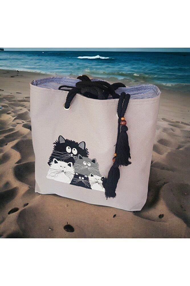 Nakiş İşlemeli? Sapşi?k Ai?le Gri? Çantada