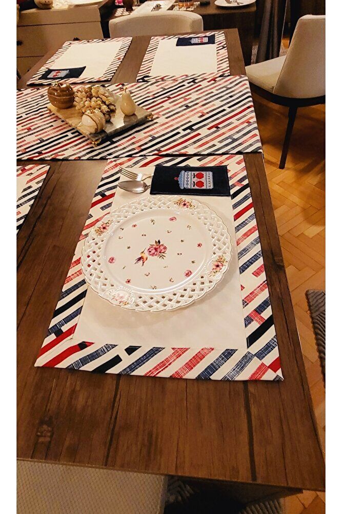 Mavi? Kirmizi Çi?zgi?li? Nakiş Islemeli Ameri?kan Servi?s Sunum Takımı