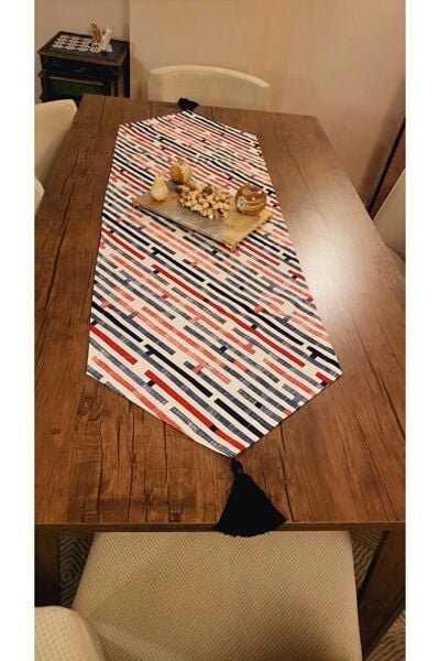 Mavi? Kirmizi Çi?zgi?li? Nakiş Islemeli Ameri?kan Servi?s Sunum Takımı