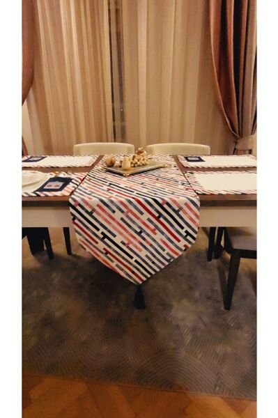 Mavi? Kirmizi Çi?zgi?li? Runner